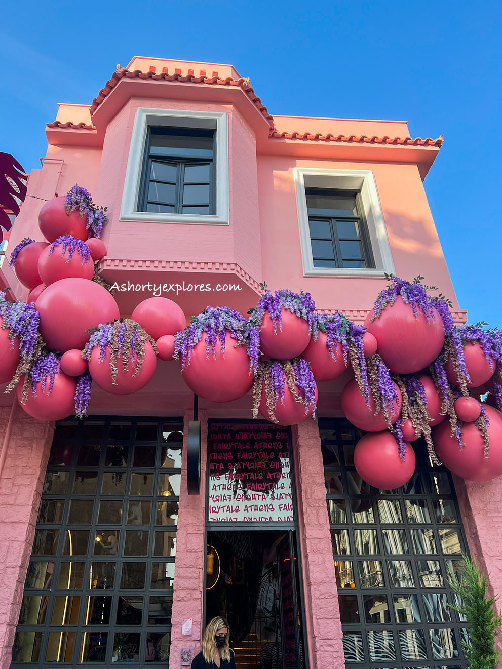 11 Aesthetic Cafes Restaurants Bars In Athens Greece That Will Make You Fall In Love With The