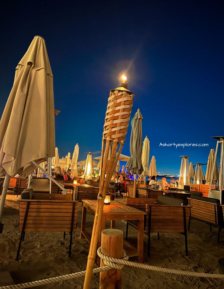 Dubai Palm Jumeirah beach bar Palm Bay Dubai night life