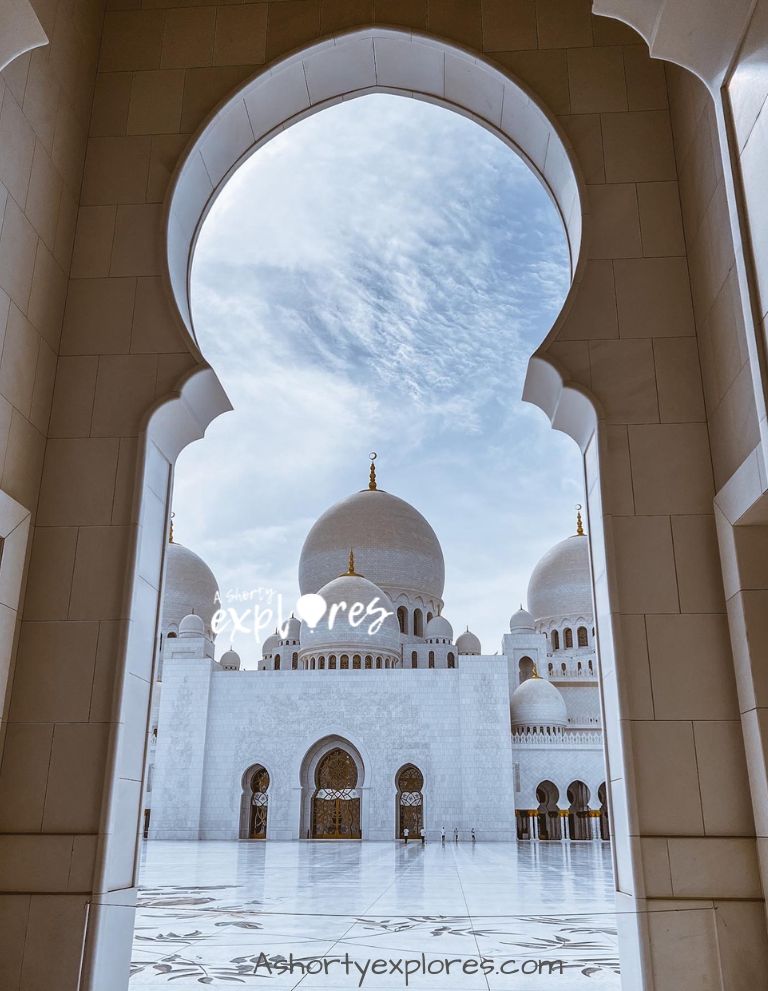 Abu Dhabi Sheikh Zayed Grand Mosque