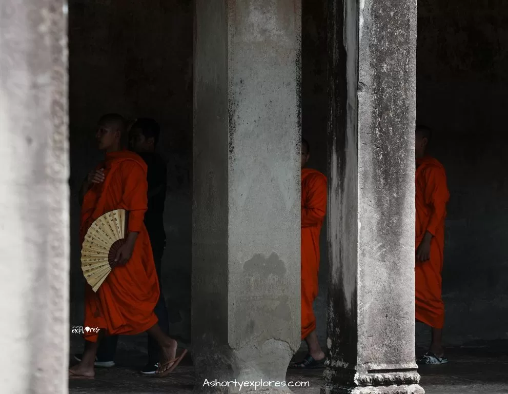 Angkor wat monks photo