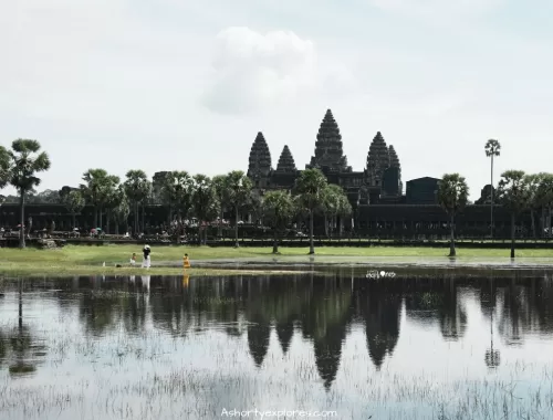 Angkor wat temple photo