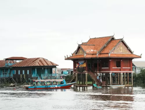 Kampong Phluk Floating Village Cambodia Tou柬埔寨空邦魯浮村r