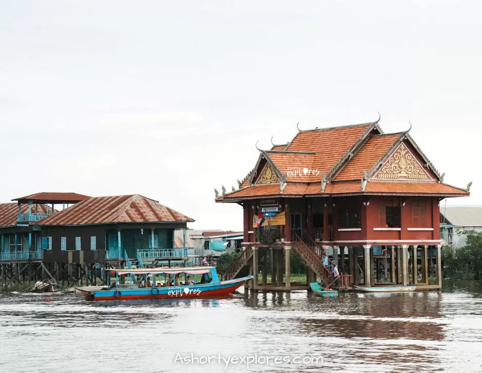 Kampong Phluk Floating Village Cambodia Tou柬埔寨空邦魯浮村r