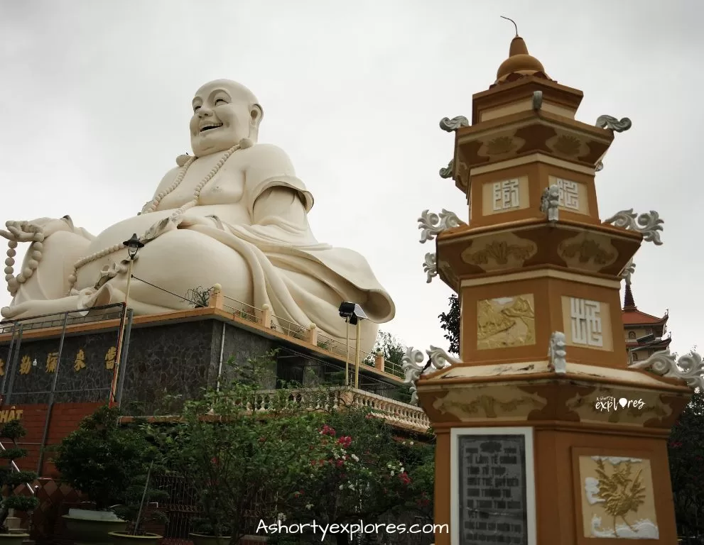 Vinh Trang Pagoda 永長寺彌勒佛