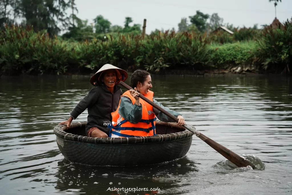 Hoi An coconut boat