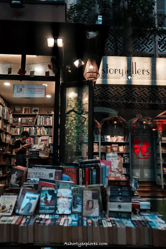 Nguyen Van Binh Book Street bookstore