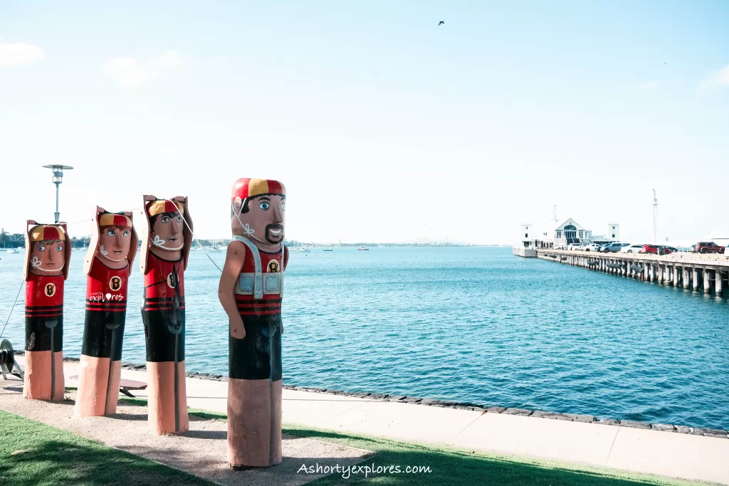 Australia Geelong wooden bollards
