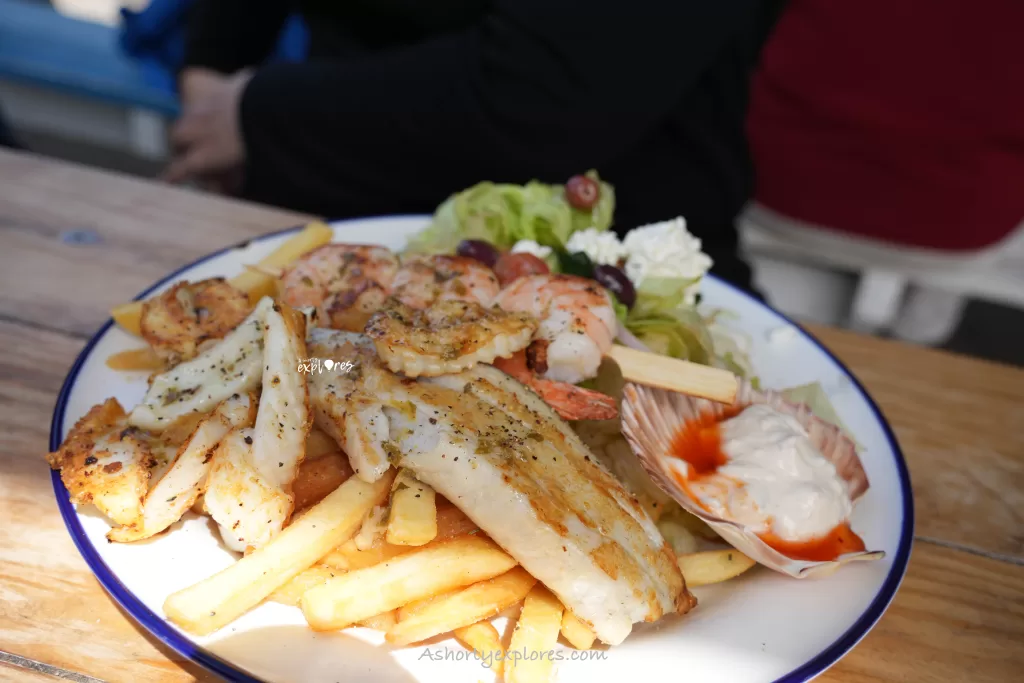 Captain Hooked fish & chips restaurant in Lorne Australia
