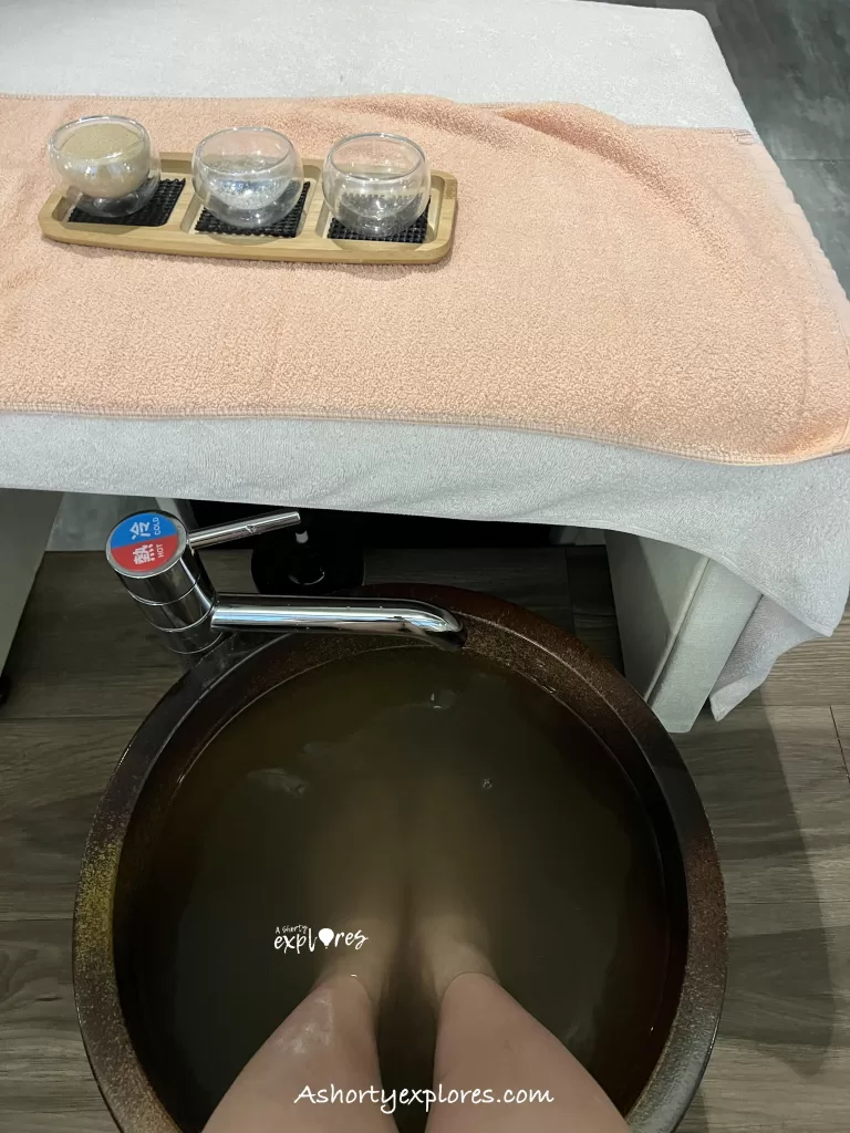 foot bath at Relax 33 Taipei massage